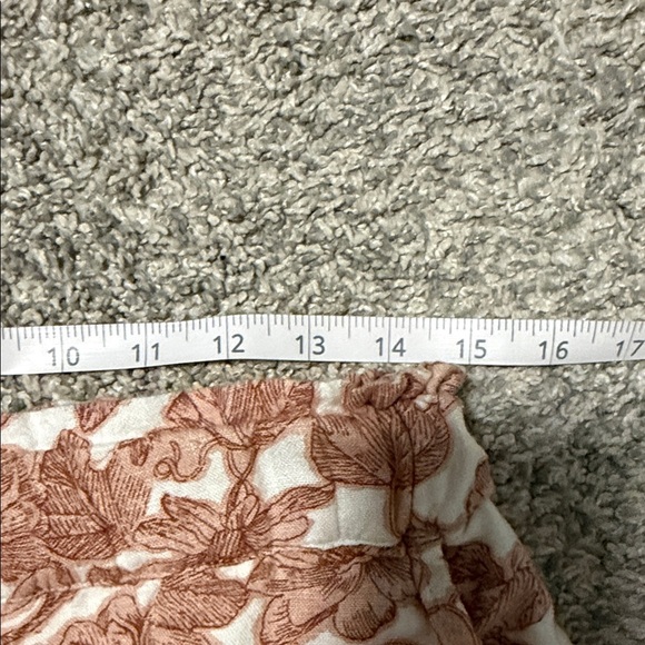 Abercrombie Floral pink linen Women's Shorts - Picture 4 of 6